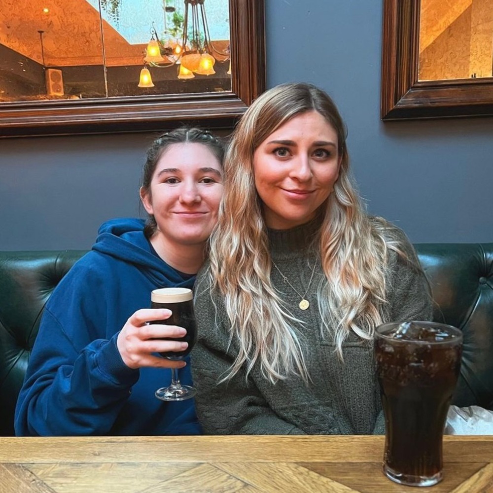 Meet your Posher, Elizabeth